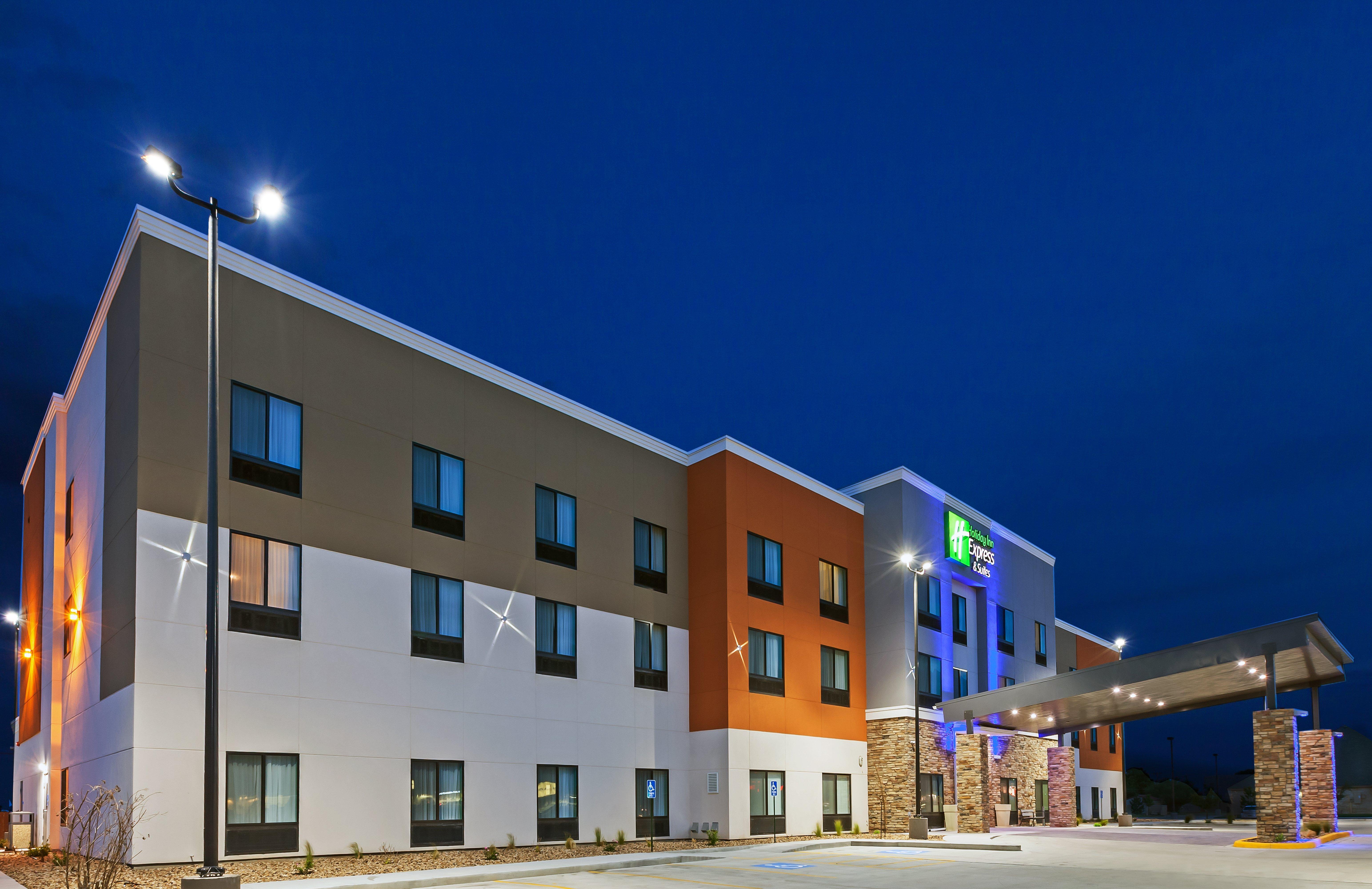 Holiday Inn Express & Suites Perryton By Ihg Lord Εξωτερικό φωτογραφία